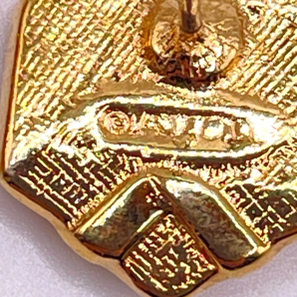 Vintage Avon Signed Gold Tone Rhinestone Present Pierced Post Earrings - Picture 7 of 8